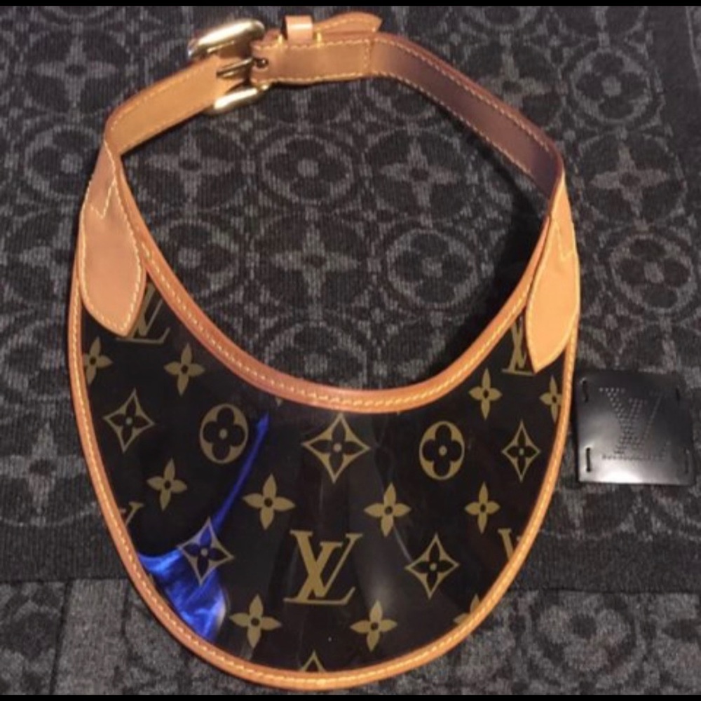 ✨Does anyone have her for sale..👀